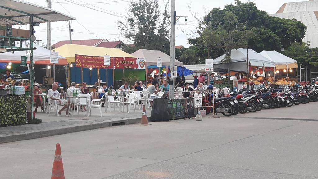 Casanova Inn Pattaya Bagian luar foto